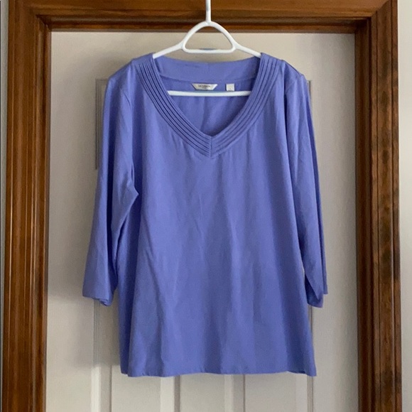 Liz Claiborne Tops - Liz Claiborne New York 1X Purple Tee